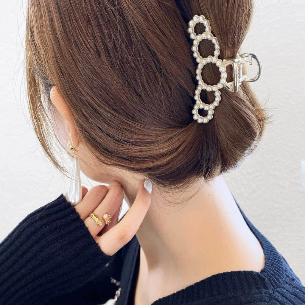 Pearl Elegance Hair Claw
