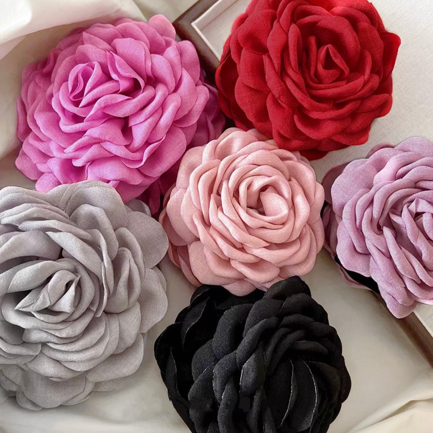 Rosy Reveries Hair Claw